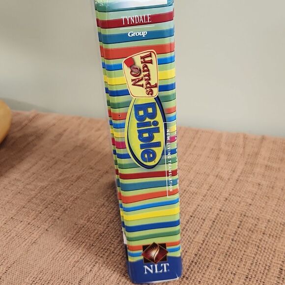 Hands On Bible NLT - Picture 3 of 14